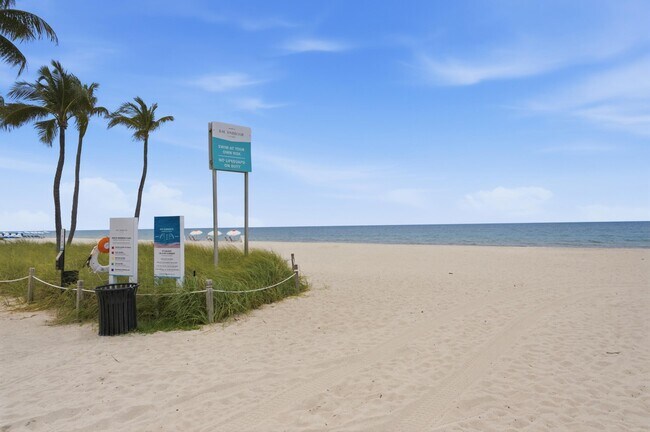 Building Photo - 9595 Collins Ave