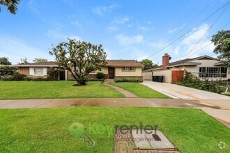 Building Photo - 3 Bedroom 2 bathroom in the heart of Orange