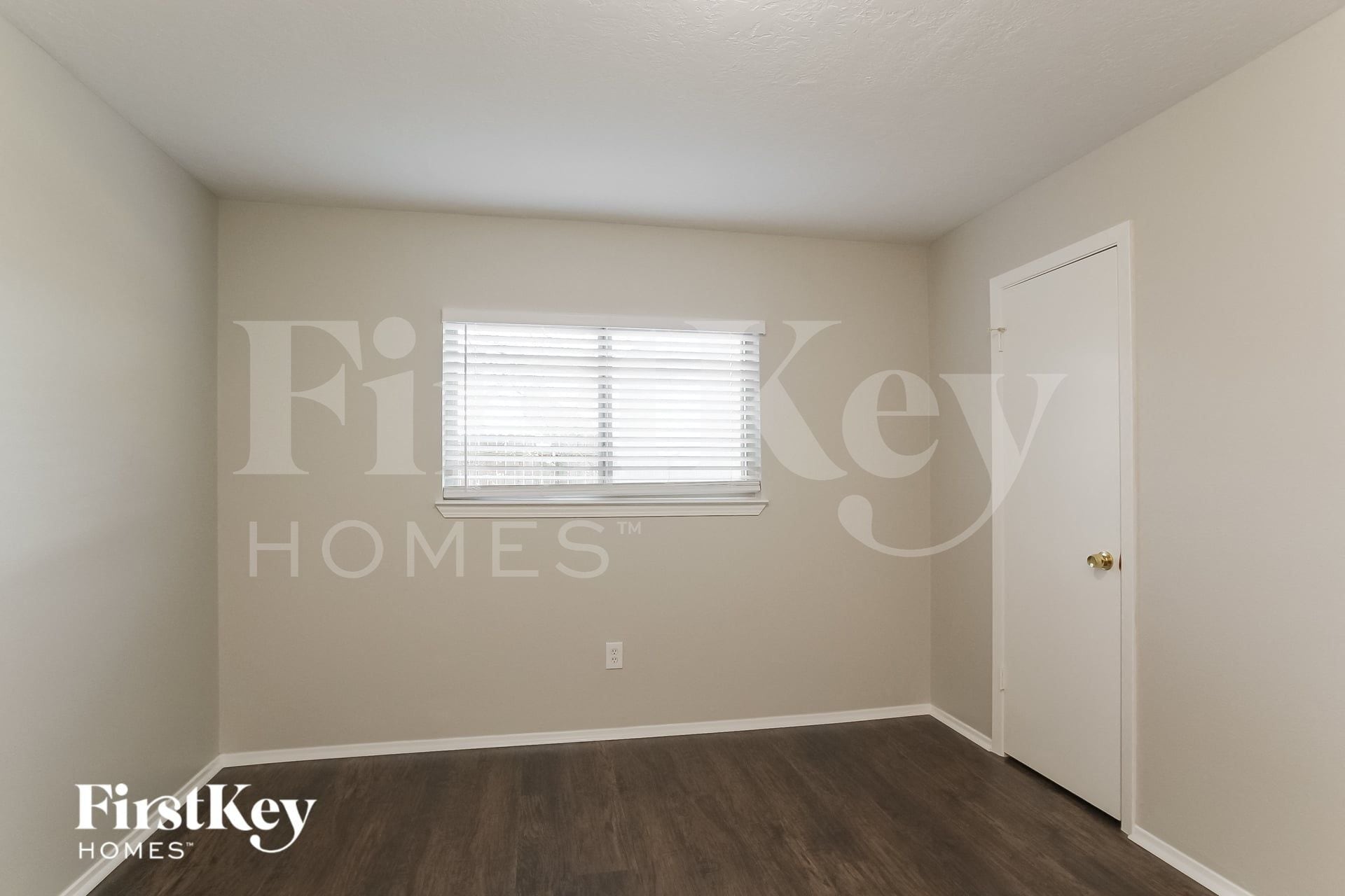 Building Photo - 3818 Rosemont Dr