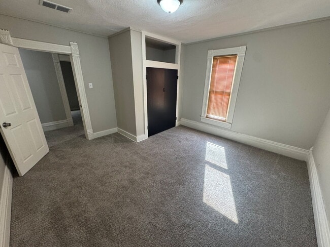 Building Photo - "Charming 4-Bedroom Home in Augusta with Spacious Living & Modern Comforts!"