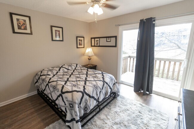 Building Photo - 105 N Garth Ave