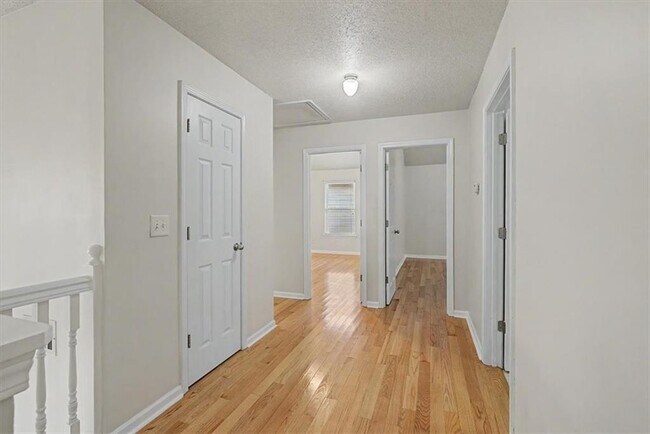 Building Photo - 1025 Balsam Wood Trail