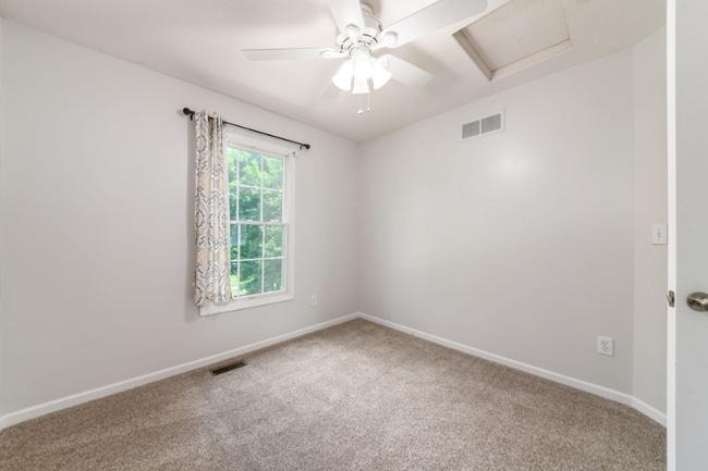 Building Photo - 8607 Clover Glade Dr