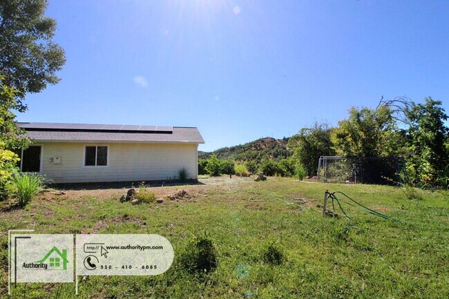 Building Photo - 9657 Swasey Dr