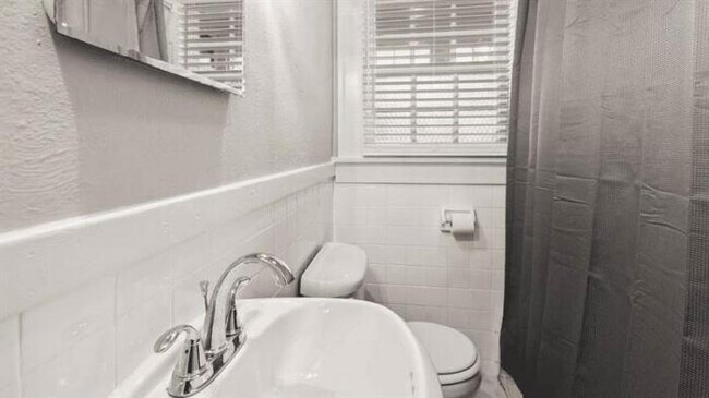 Building Photo - 1 bedroom in Atlanta GA 30307