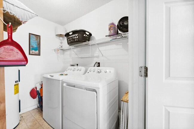 Building Photo - 17212 Front Beach Rd