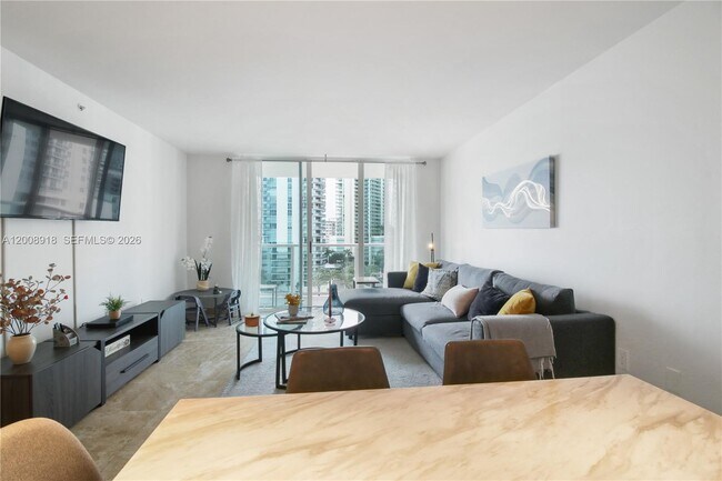 Building Photo - 1155 Brickell Bay Dr