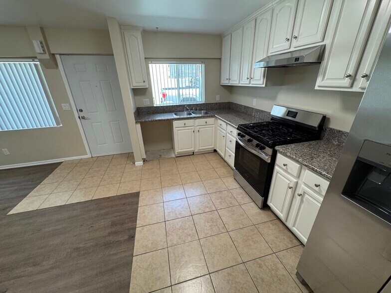 Building Photo - 6842 Morella Ave