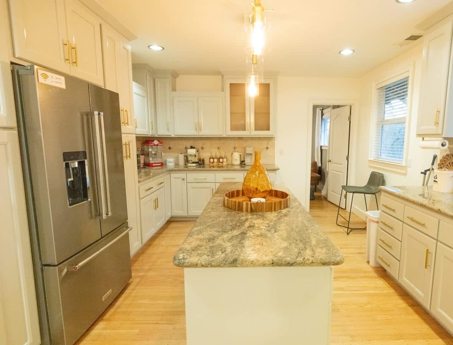 Building Photo - 3920 Ardley Ave