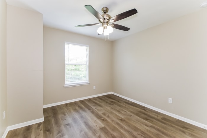 Building Photo - 251 Sea Breeze Dr