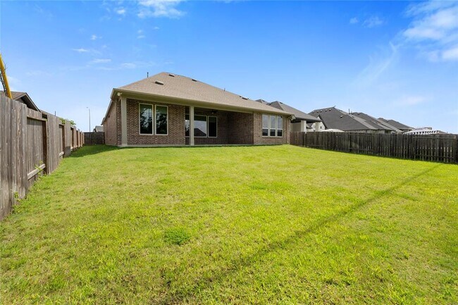 Building Photo - 24815 Pavonia Lake Ln