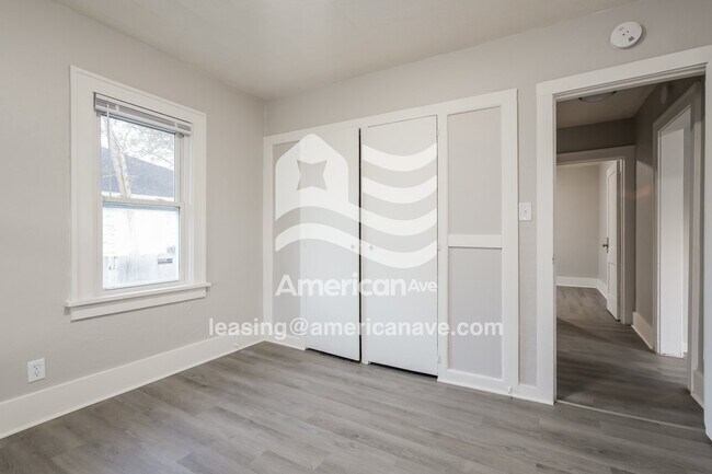 Building Photo - 1710 Elwood Ave
