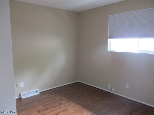 Building Photo - 6566 Glenallen Ave