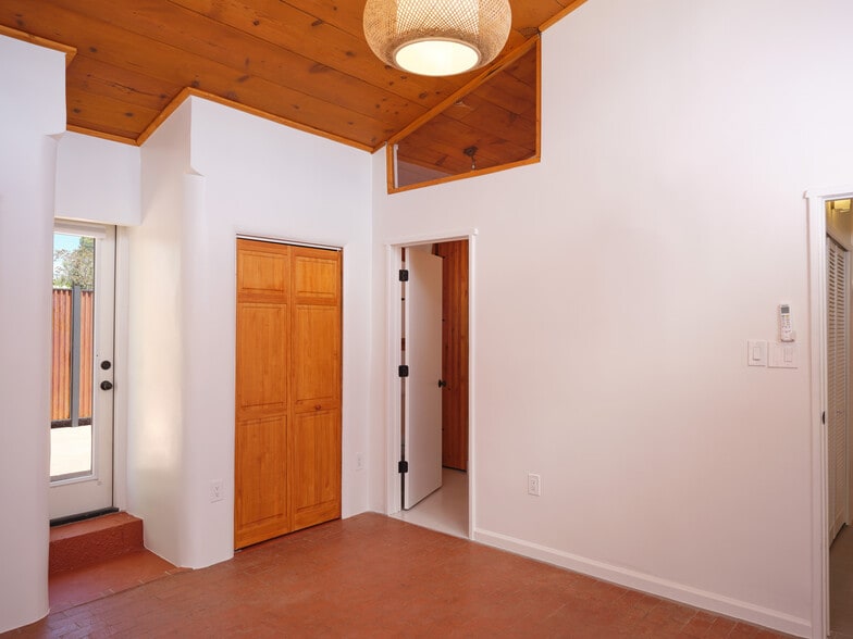 Building Photo - 731 Montez Pl