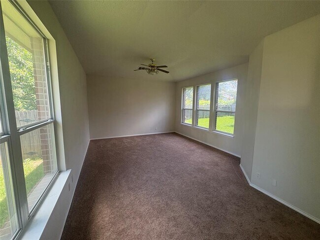 Building Photo - 1804 Todd Ln