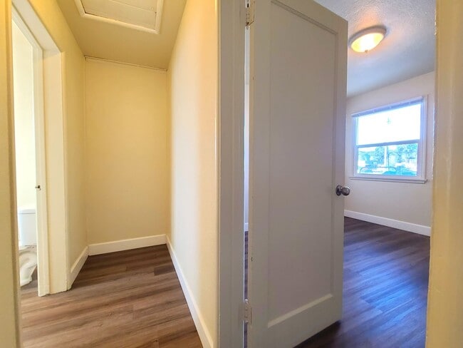 Building Photo - 12183 2nd St