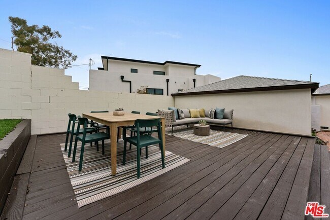 Building Photo - 5192 Orange Pl