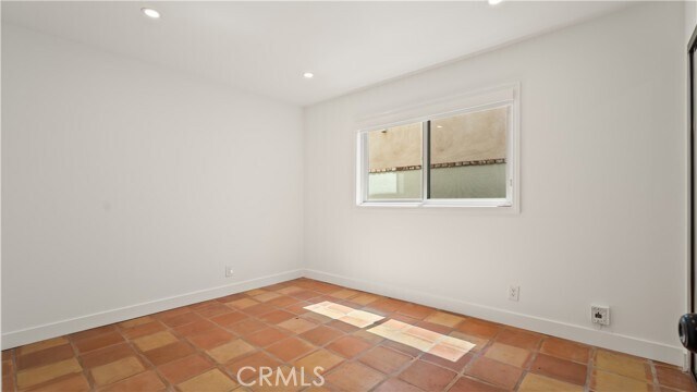 Building Photo - 304 Larkspur Ave