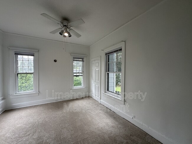 Building Photo - 6205 Hampton Blvd