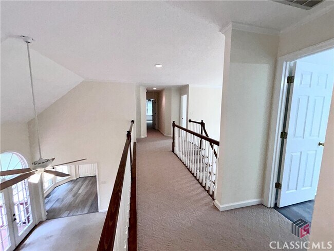 Building Photo - 120 Cedar Springs Pl