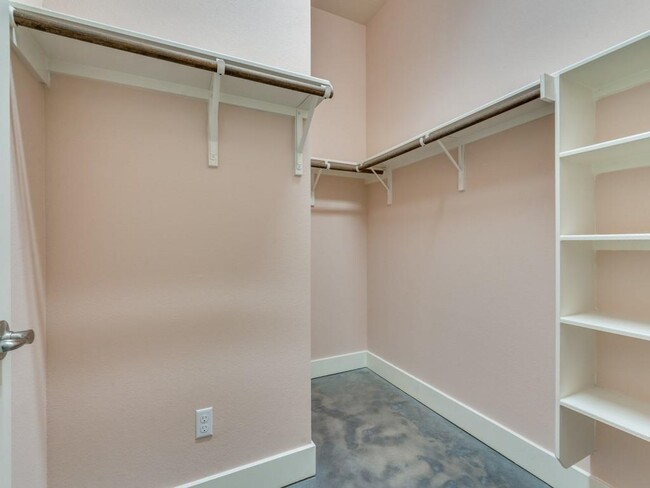 Building Photo - 12205 Barras Branch Dr