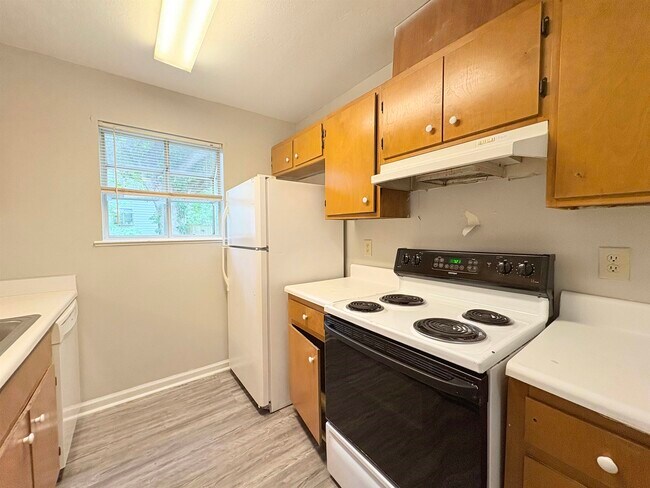 Building Photo - 3910 Gaffney Loop