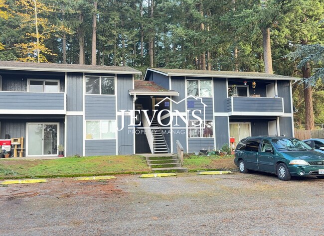 Building Photo - 2076 E 56th St