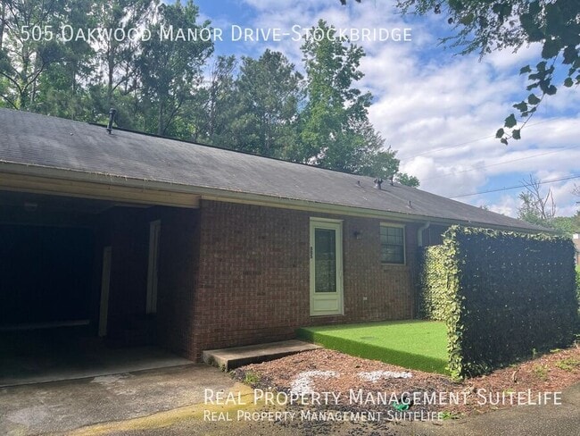 Building Photo - 505 Oakwood Manor Dr