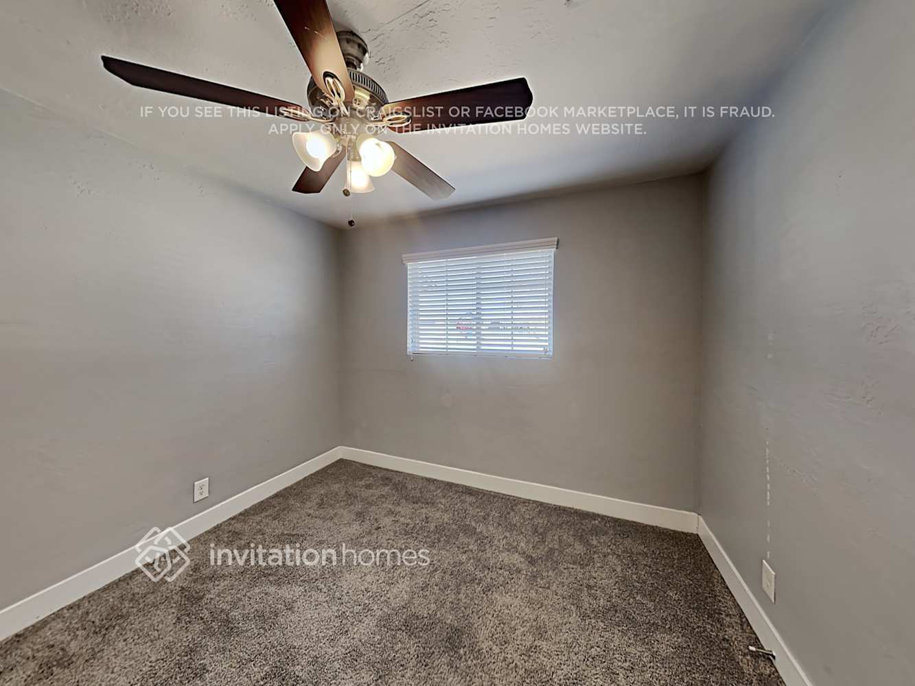 Building Photo - 1016 S Siesta Ln