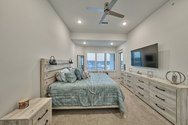 Building Photo - 199 Waterpoint Ct