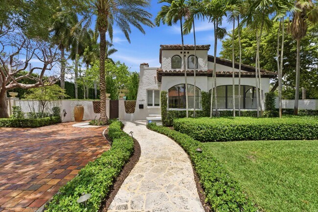 Building Photo - 1615 Monroe St