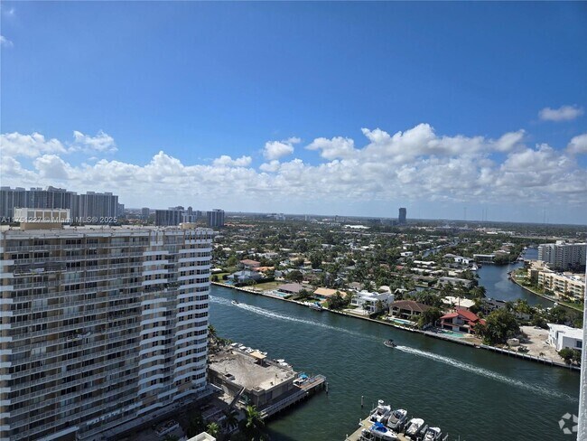 Building Photo - 1945 S Ocean Dr