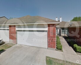 Building Photo - 1109 Weston Dr