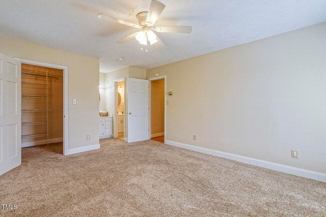 Building Photo - 4610 Linden Rd