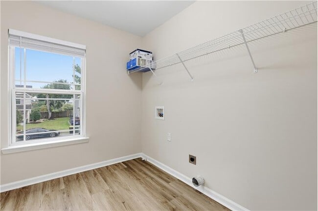 Building Photo - 13 Concordia Dr