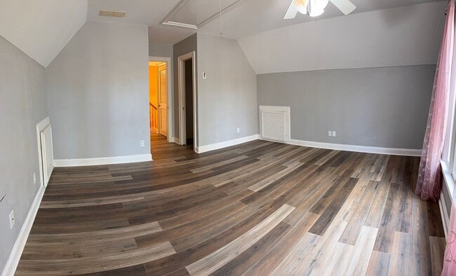 Building Photo - Private 4BR/2BA Decatur Estate on 0.57 Acres Near Emory, Agnes Scott, Avondale Estates & Downtown...