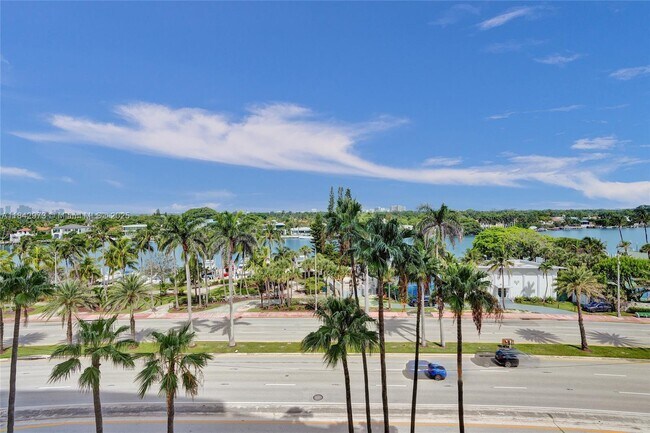 Building Photo - 5401 Collins Ave