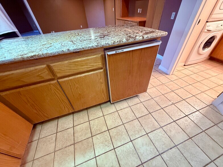 Building Photo - 13114 Polvera Ave