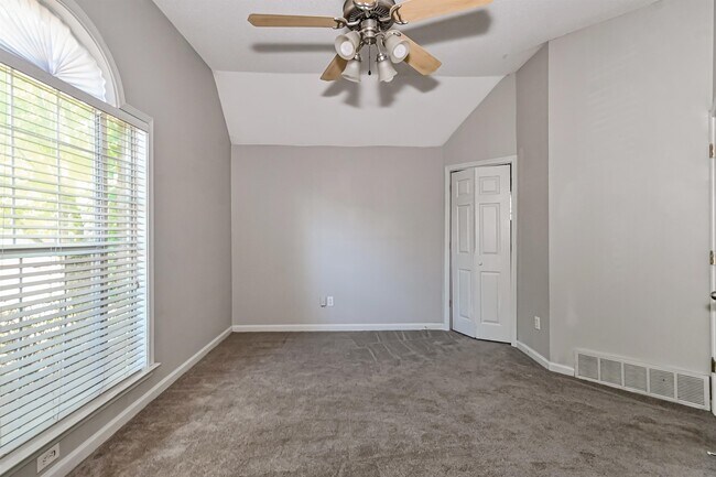 Building Photo - 6967 Parkbrook Ln