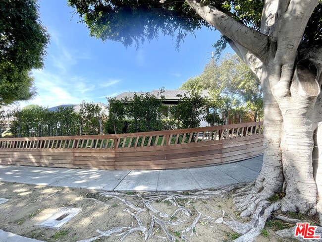 Building Photo - 10801 Galvin St