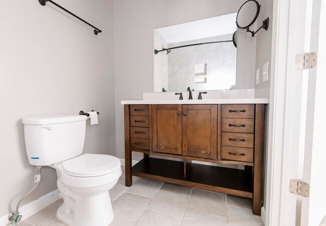 Building Photo - 3 Bedroom Ranch Style Home Just Minutes From Downtown Raleigh!