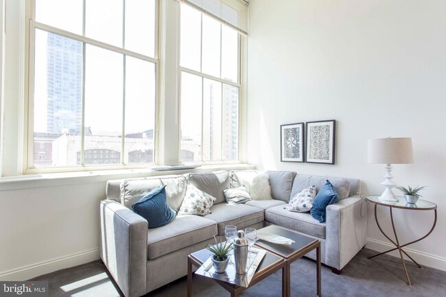 Building Photo - 2121 41 Market Street Unit 308