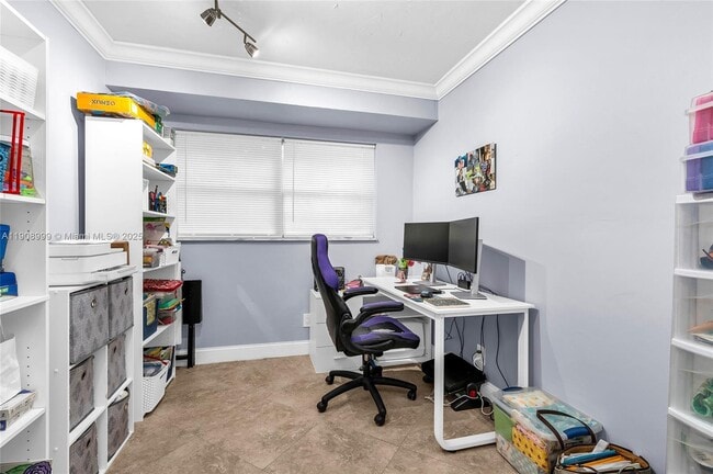 Building Photo - 6797 SW 40th St