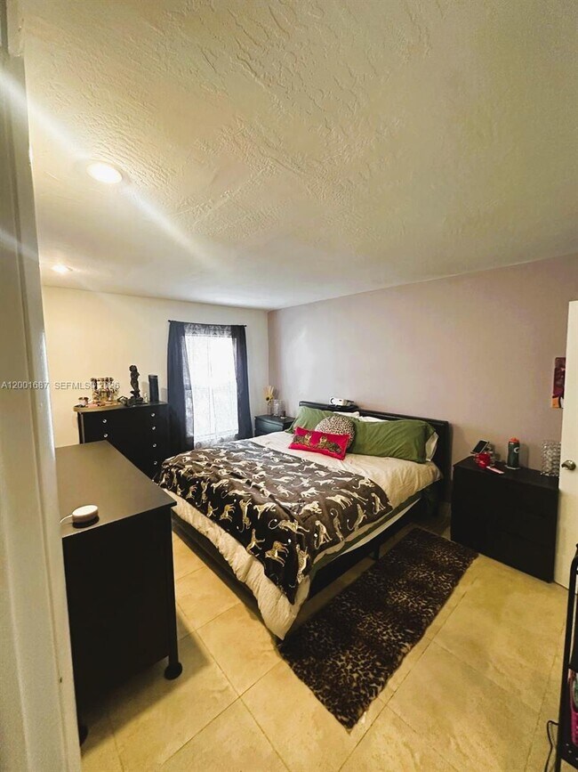 Building Photo - 7483 SW 82nd St