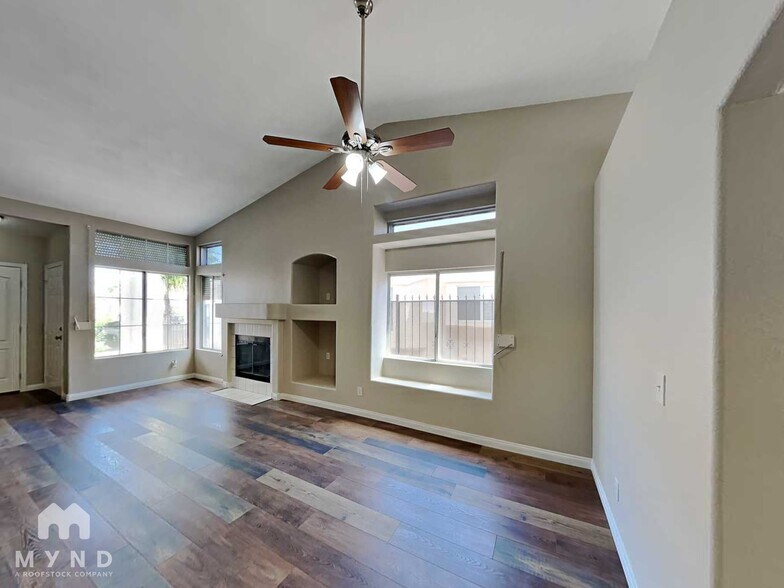 Building Photo - 3829 Intermezzo Way