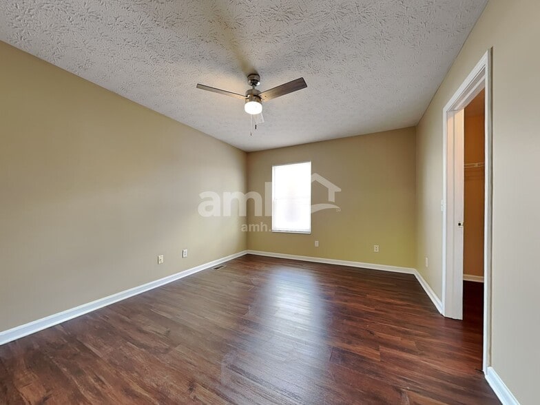 Building Photo - 1342 Shannon Ln