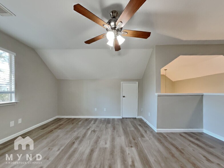 Building Photo - 7606 Bronze Trail Dr