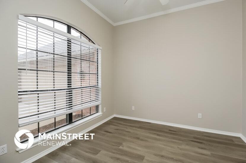 Building Photo - 1632 Hollowbrook