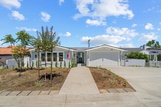 Building Photo - 101 Vía Colusa