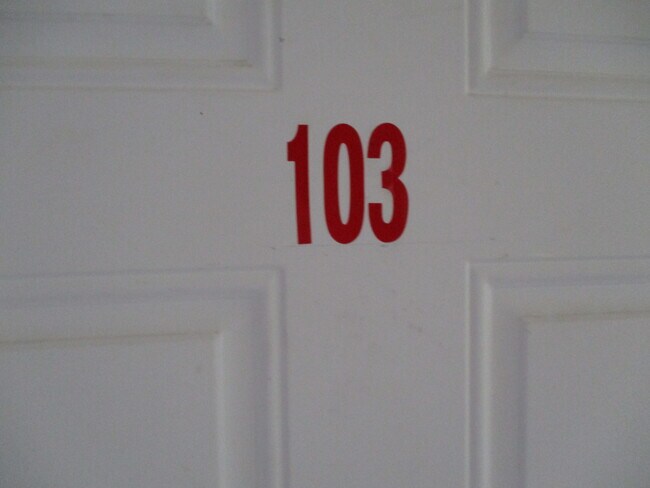 Building Photo - 103 N Talley Ave